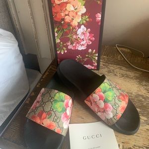 Authentic Gucci slides. Sz 8. Worn once